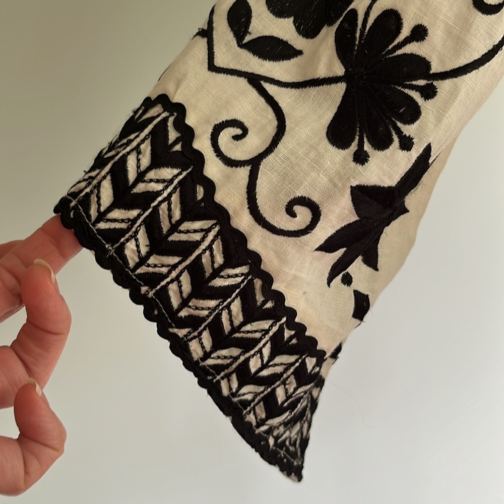 Chico’s Vintage Embroidered Tunic - Picture 9 of 11